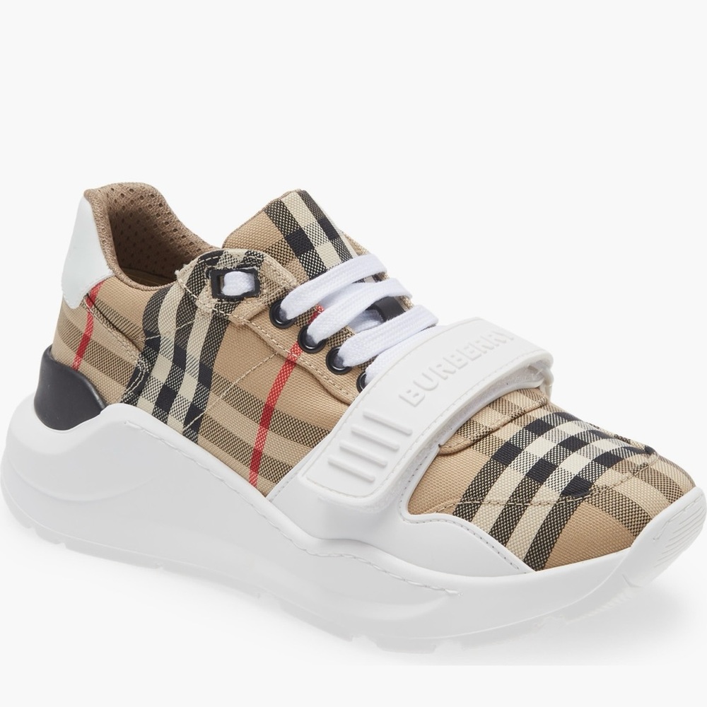 Burberry women’s sneakers - Picture 6 of 7